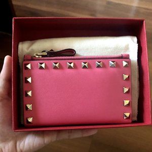Valentino Garavani Rockstud Leather Zip card holde